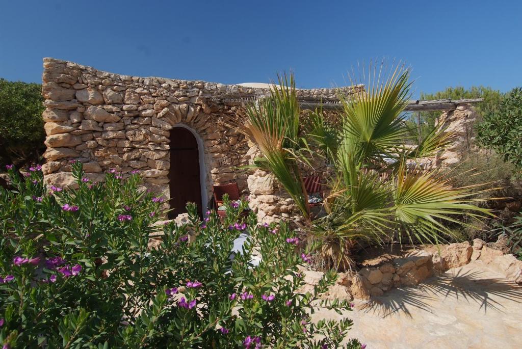 فندق I Dammusi Di Borgo Cala Creta لامبيدوزا المظهر الخارجي الصورة