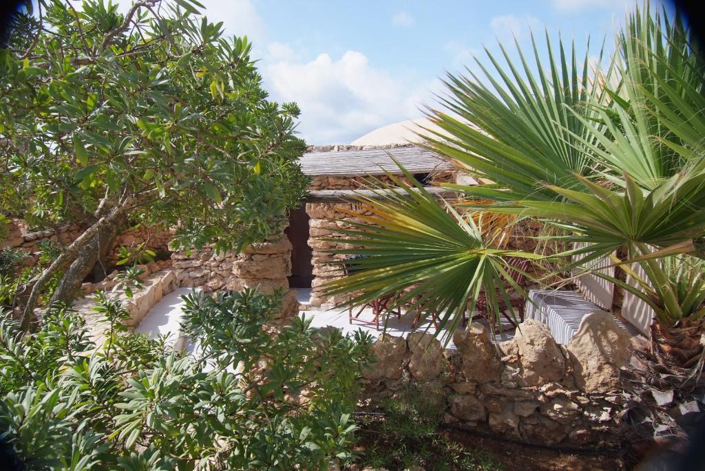 فندق I Dammusi Di Borgo Cala Creta لامبيدوزا المظهر الخارجي الصورة