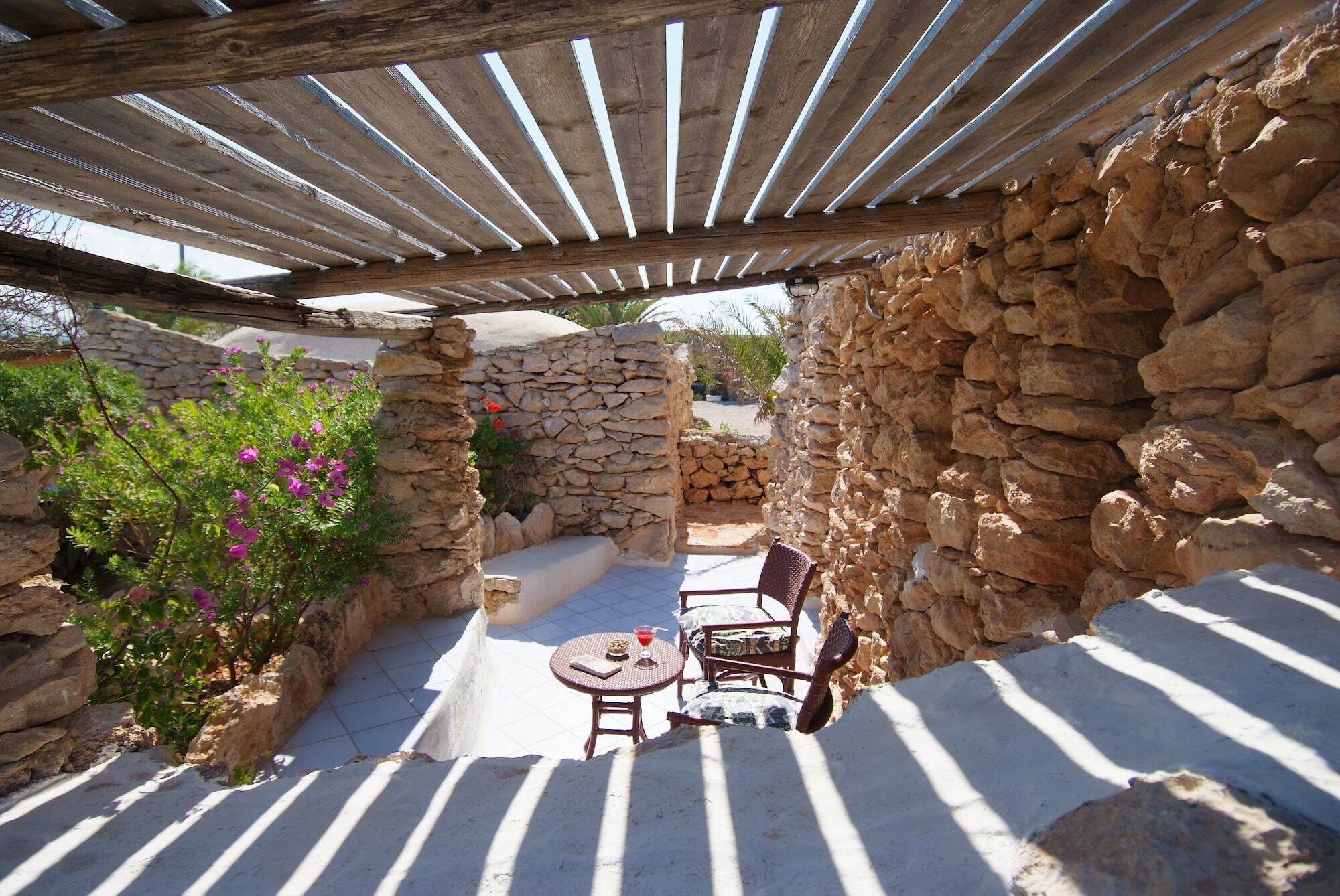 فندق I Dammusi Di Borgo Cala Creta لامبيدوزا المظهر الخارجي الصورة